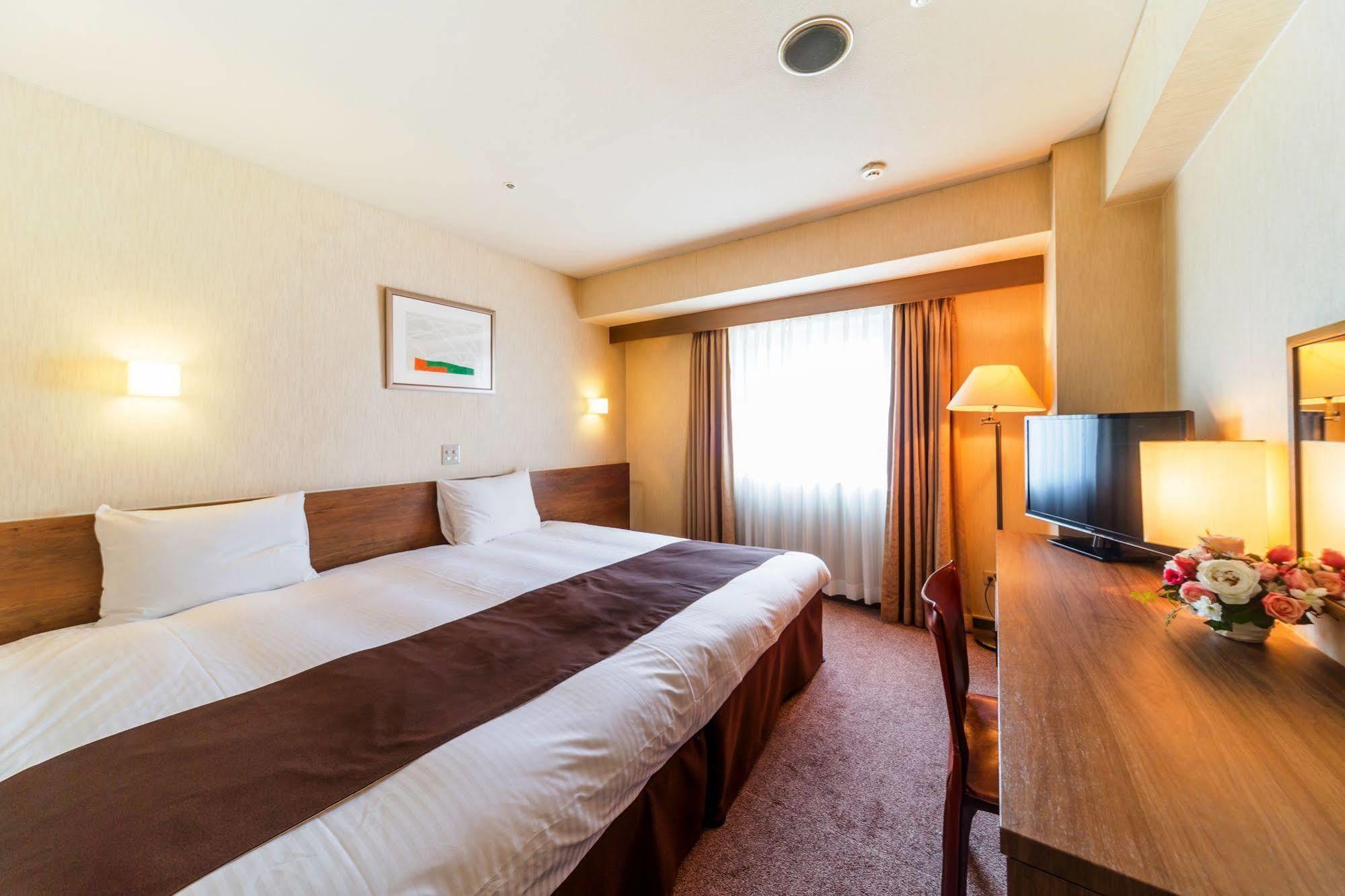 Nest Hotel Sapporo Odori Buitenkant foto